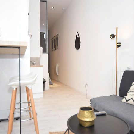 Hyper Centre Valenciennes - Wifi - Terrasse - Tramway - Lerelaisdodile2 Appartement Buitenkant foto