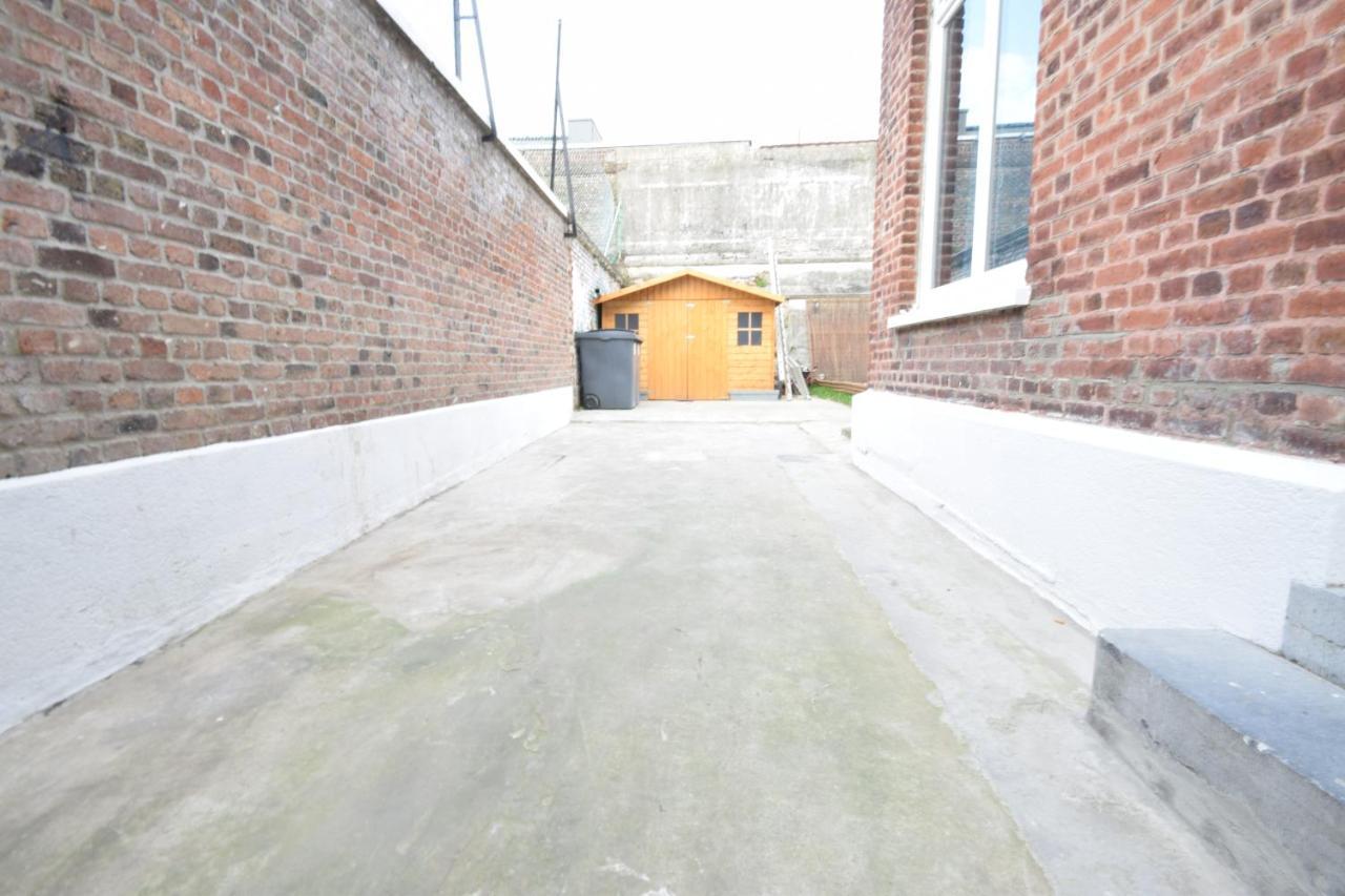 Hyper Centre Valenciennes - Wifi - Terrasse - Tramway - Lerelaisdodile2 Appartement Buitenkant foto